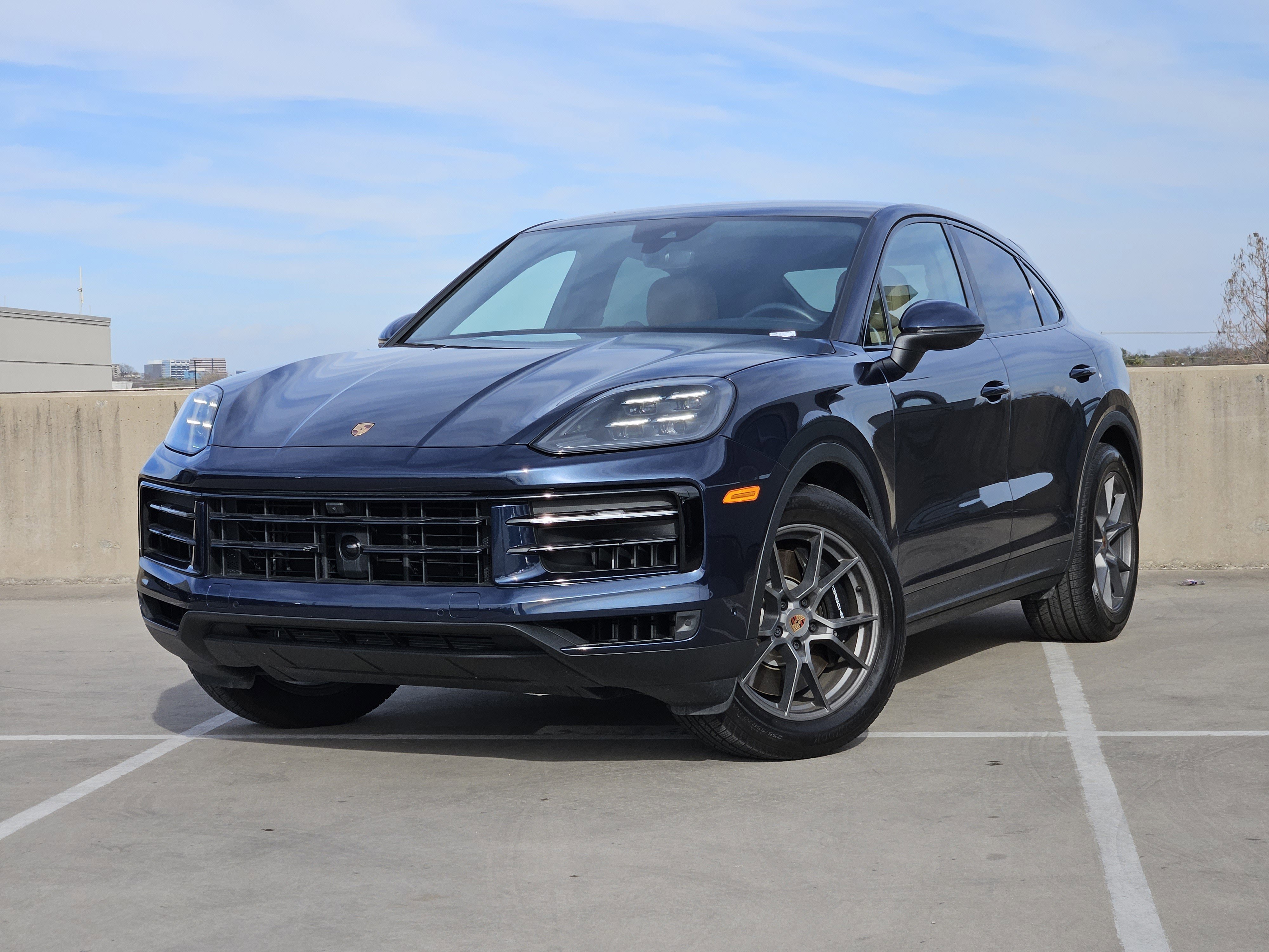 Certified 2025 Porsche Cayenne S image 1