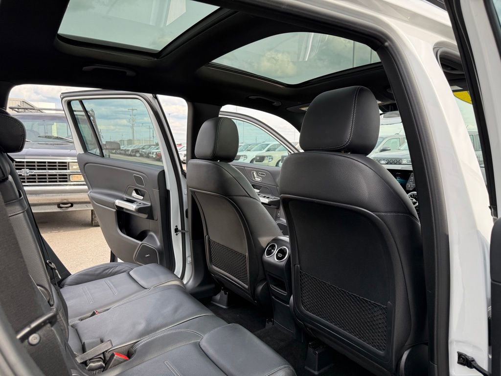 Used 2021 Mercedes-Benz GLB 35 AMG 4MATIC image 21