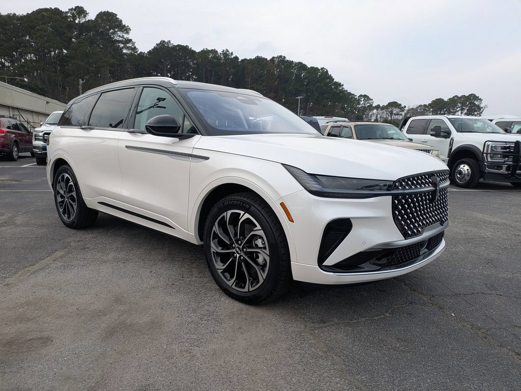 New 2026 Lincoln Nautilus Reserve AWD/4WD image 2
