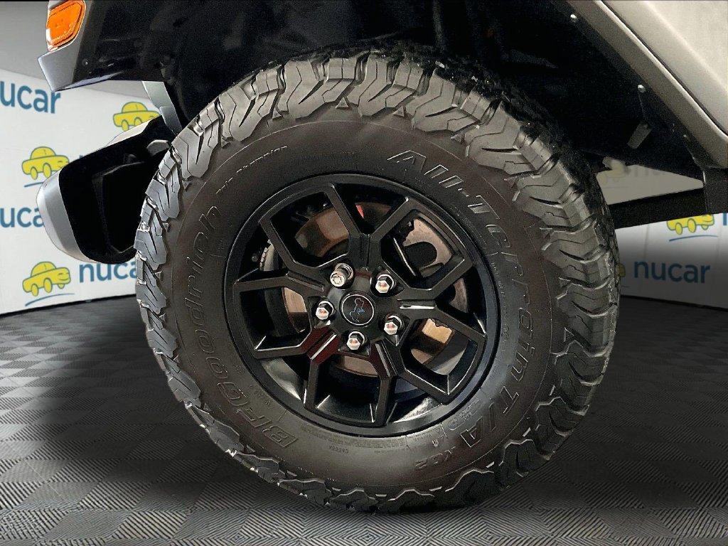 Used 2024 Jeep Wrangler Unlimited AWD/4WD image 7