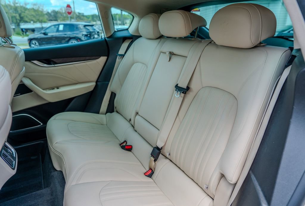 Used 2022 Maserati Levante GT image 19