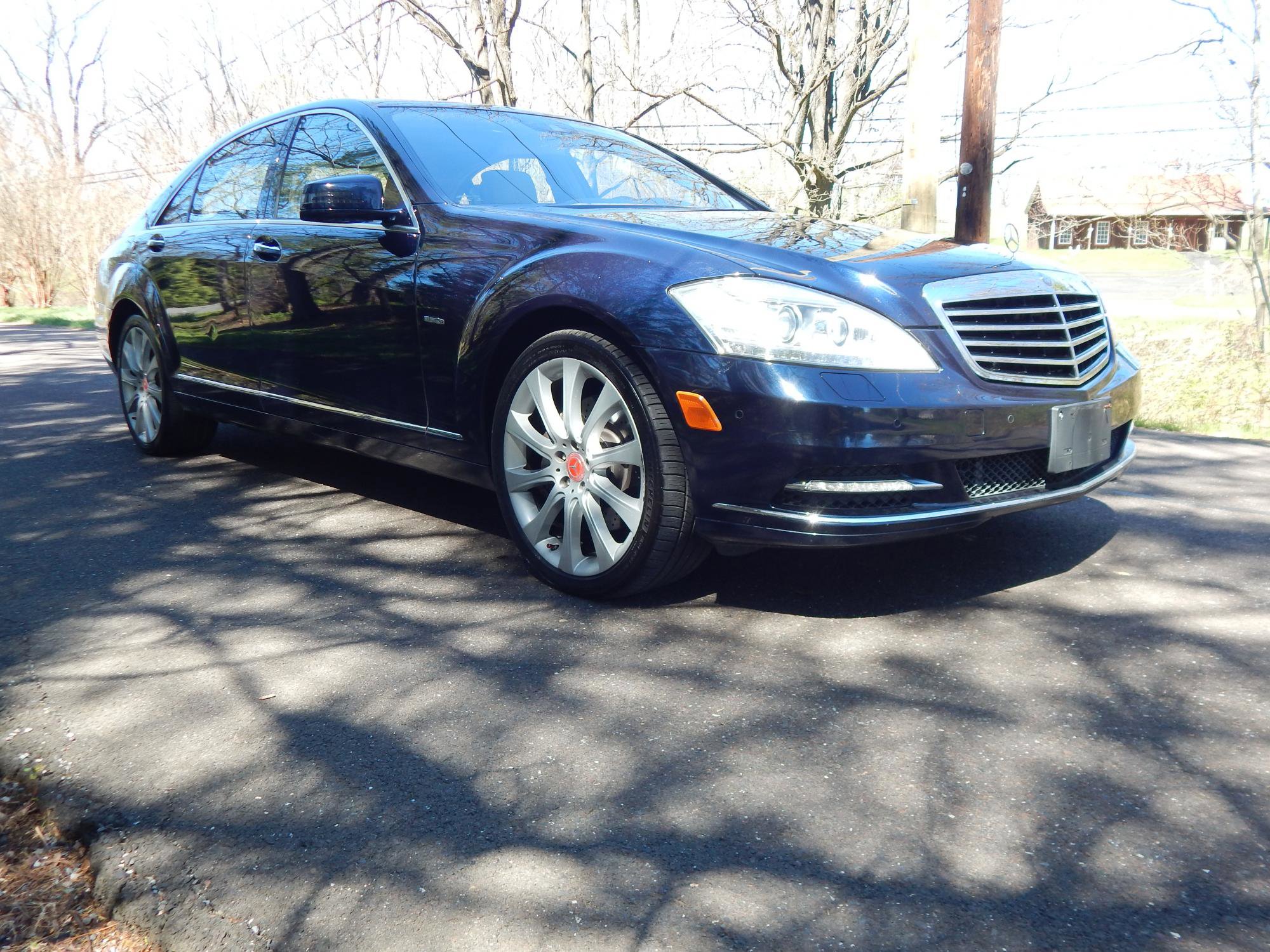 Used 2012 Mercedes-Benz S 550 4MATIC image 6