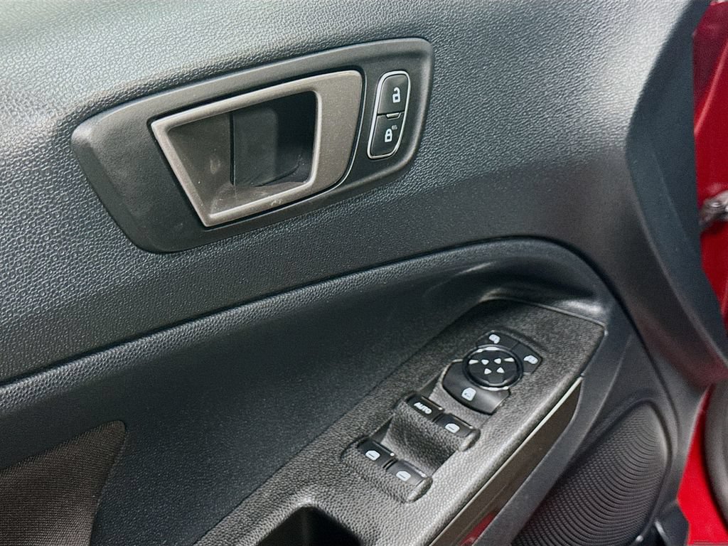 Used 2020 Ford EcoSport SE w/ SE Convenience Package FWD image 19
