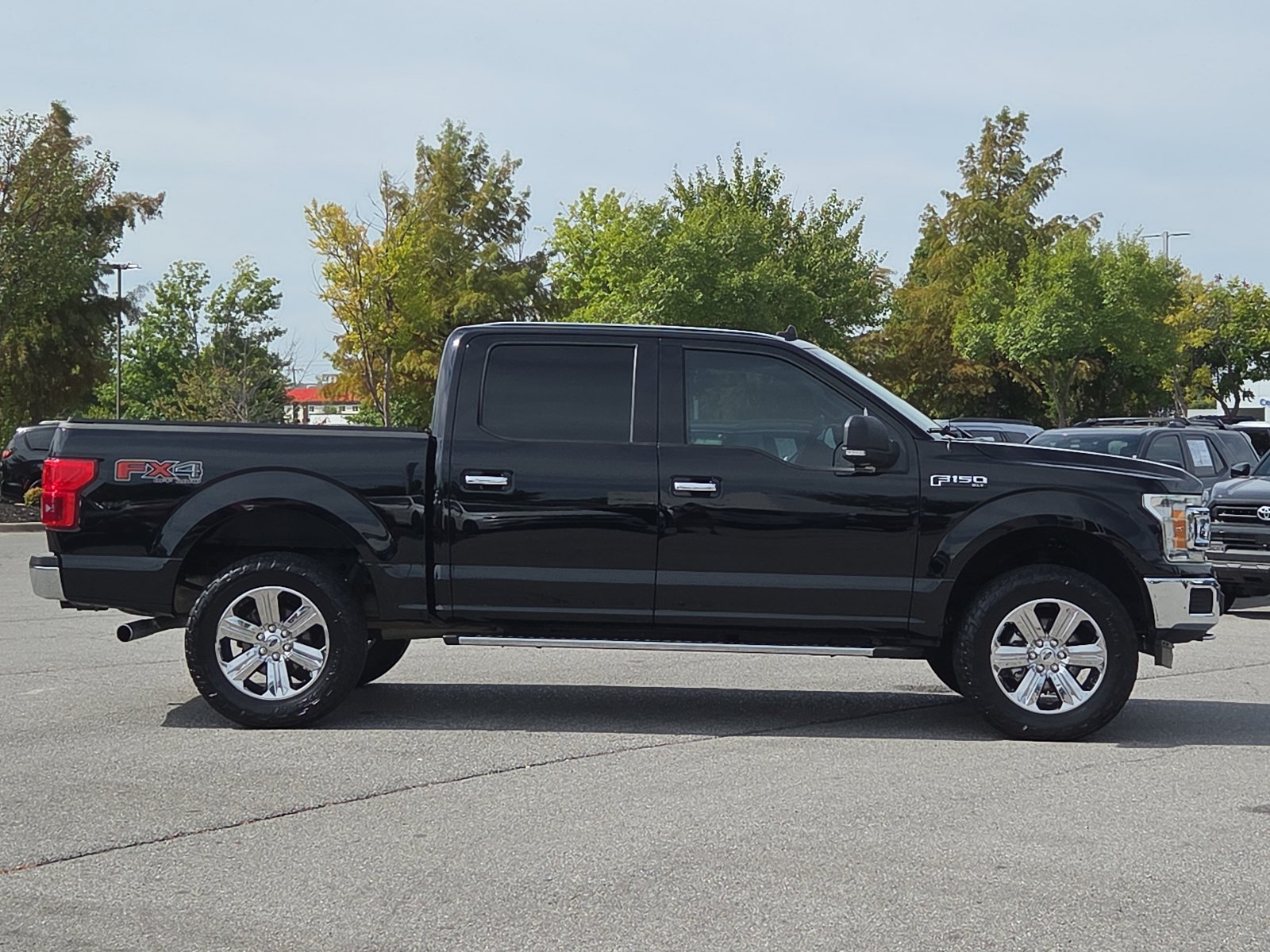 Used 2018 Ford F150 XLT w/ Equipment Group 302A Luxury AWD/4WD image 6