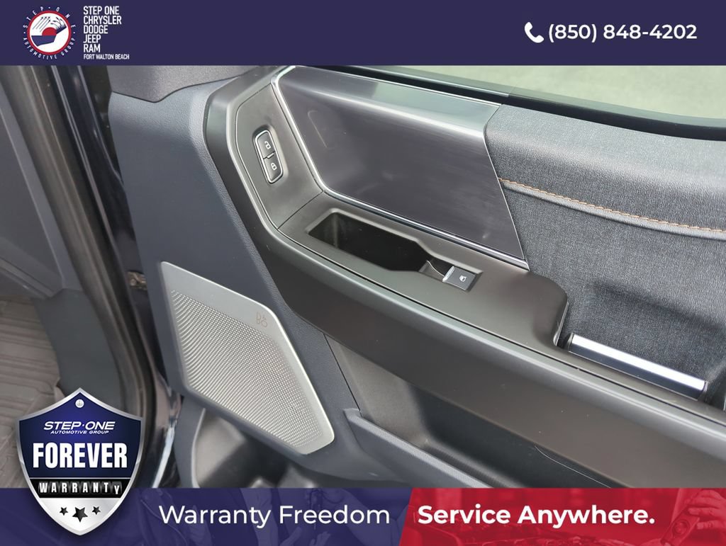 Used 2023 Ford F150 Raptor AWD/4WD image 33