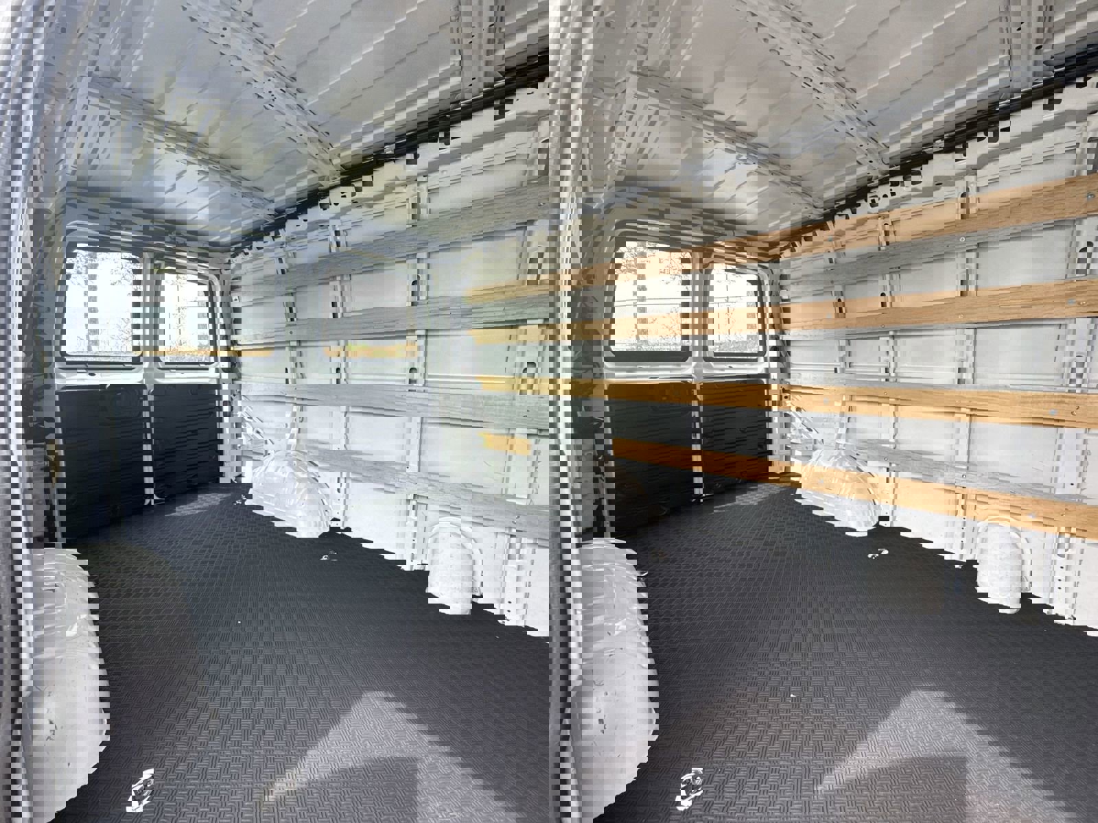 Used 2024 GMC Savana 2500 w/ Driver Convenience Package image 30