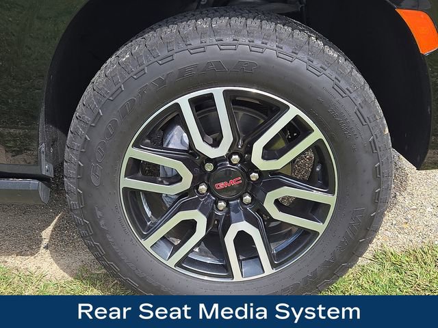 Used 2021 GMC Yukon AT4 w/ AT4 Premium Plus Package image 11