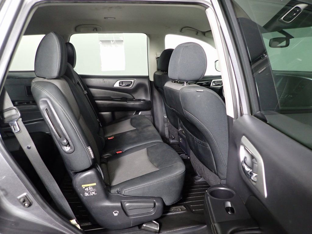 Used 2018 Nissan Pathfinder SV w/ SV All Weather Package image 27