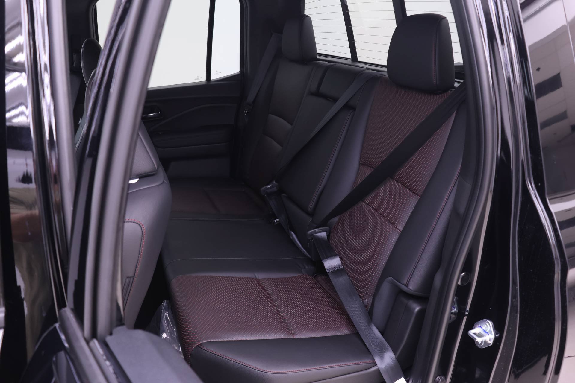 New 2026 Honda Ridgeline Black Edition image 10