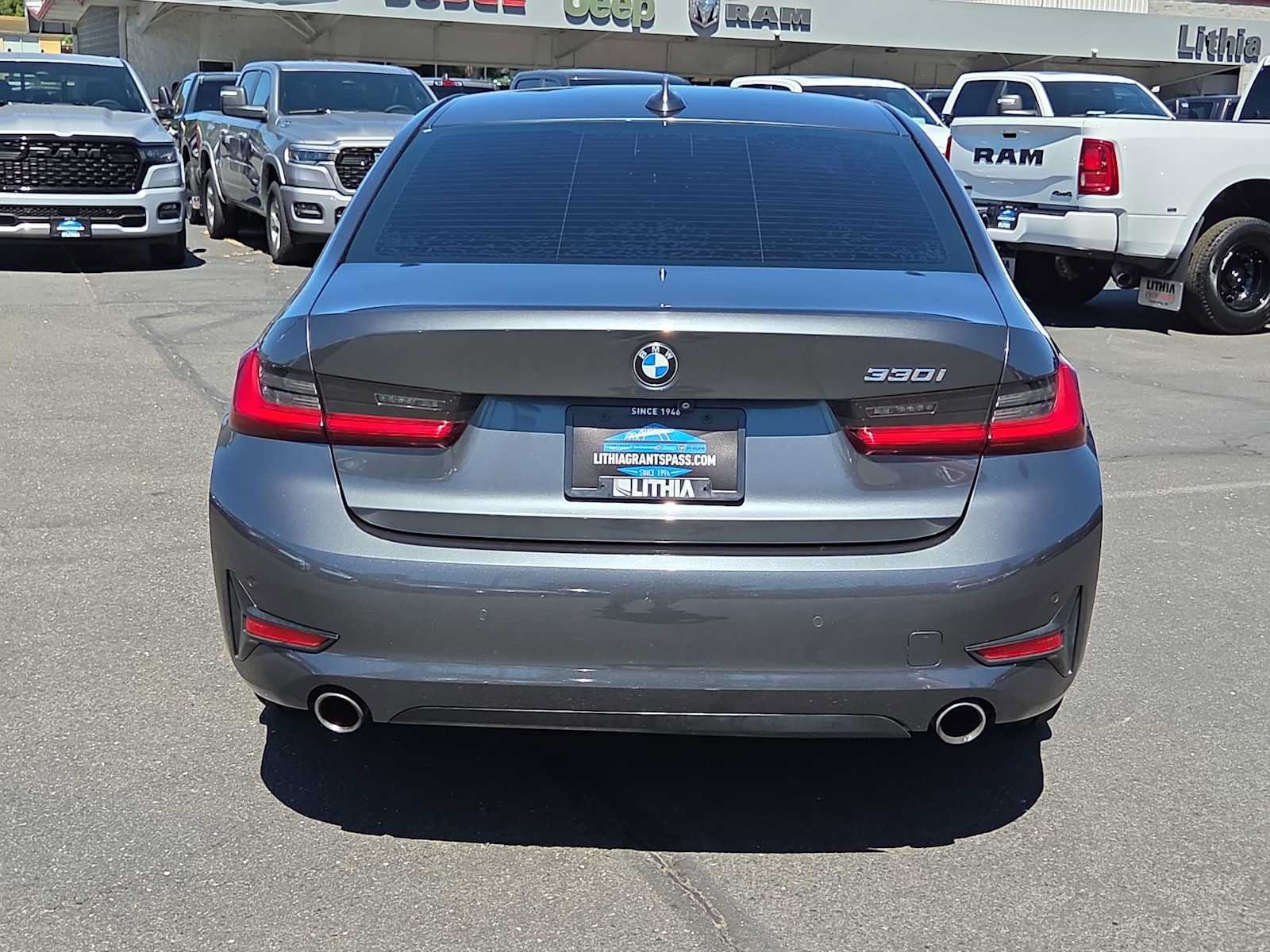 Used 2019 BMW 330i Sedan w/ Driving Assistance Package RWD image 13