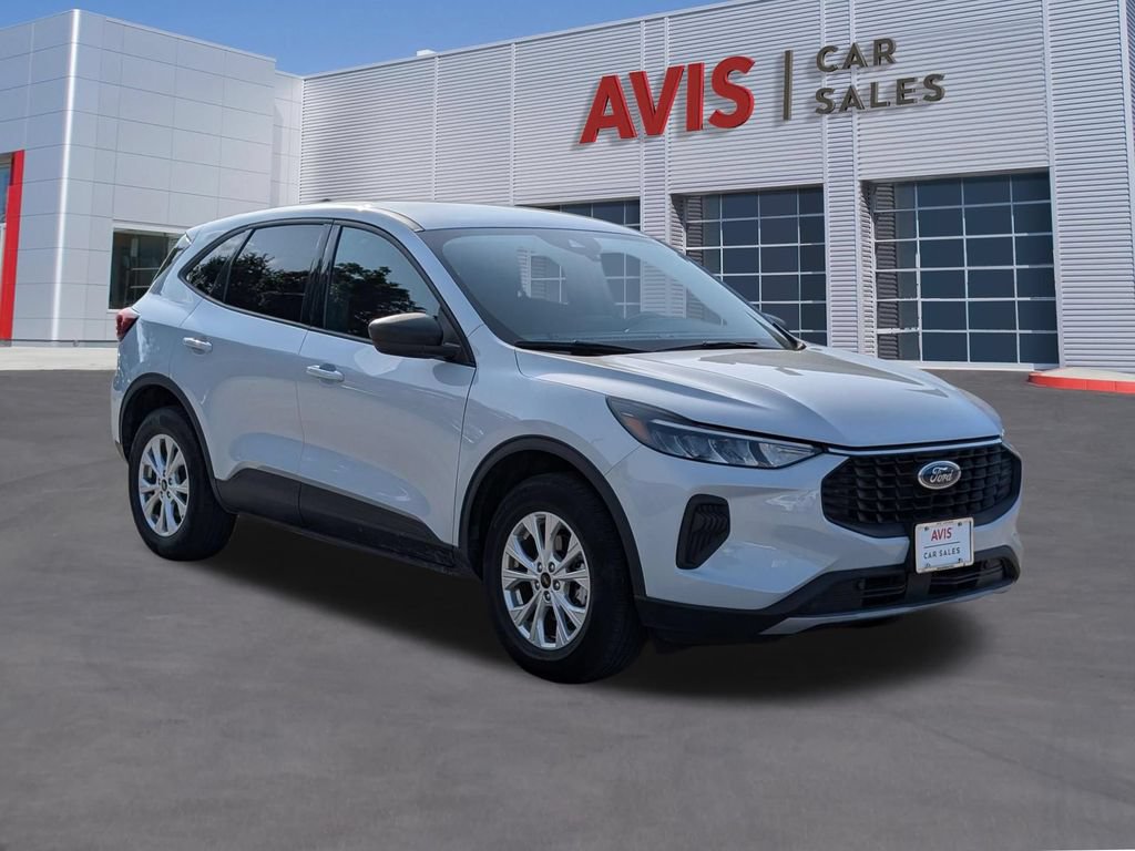 Used 2025 Ford Escape Active AWD/4WD image 6