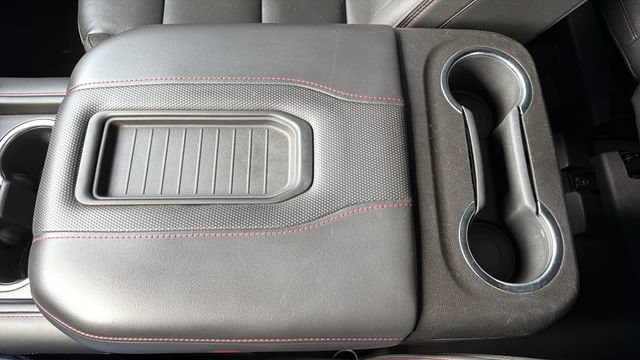 Used 2021 Chevrolet Suburban RST AWD/4WD image 23