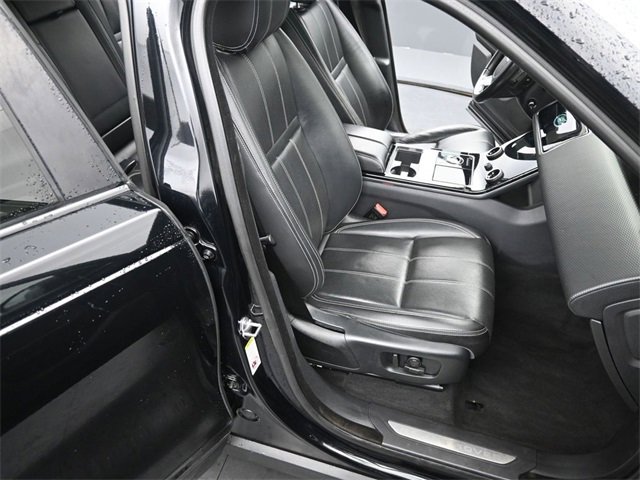 Used 2020 Land Rover Range Rover Velar S image 19