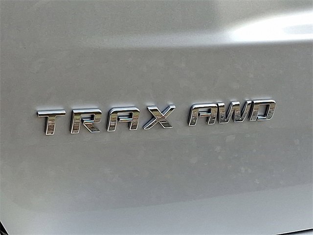 Used 2020 Chevrolet Trax LT w/ LT Convenience Package image 30