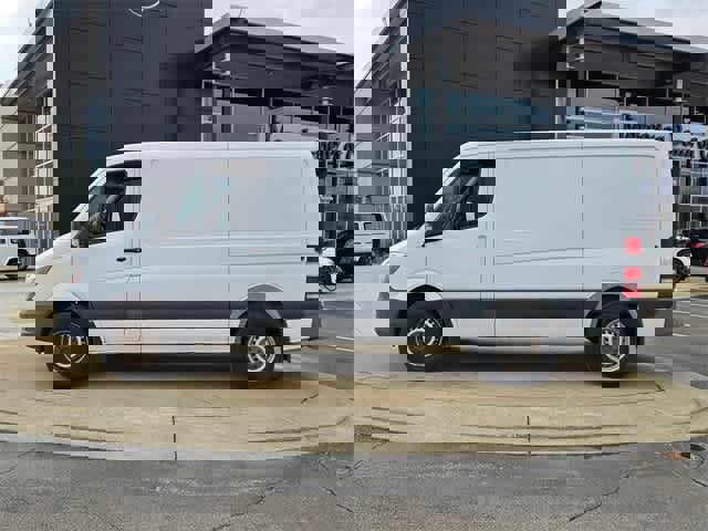Used 2015 Mercedes-Benz Sprinter 2500 image 5