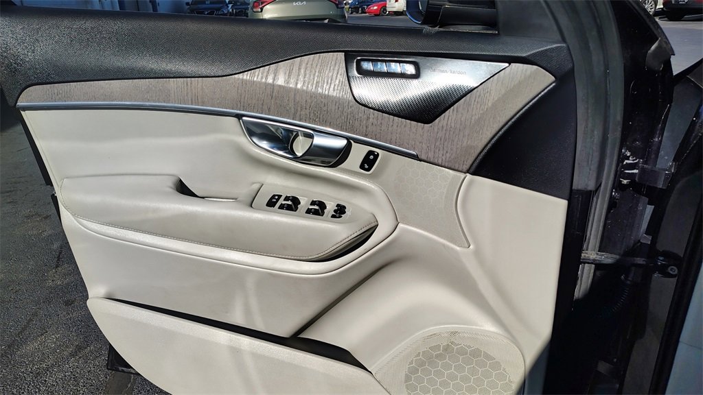Used 2023 Volvo XC90 B6 Plus w/ Protection Package Premier image 8