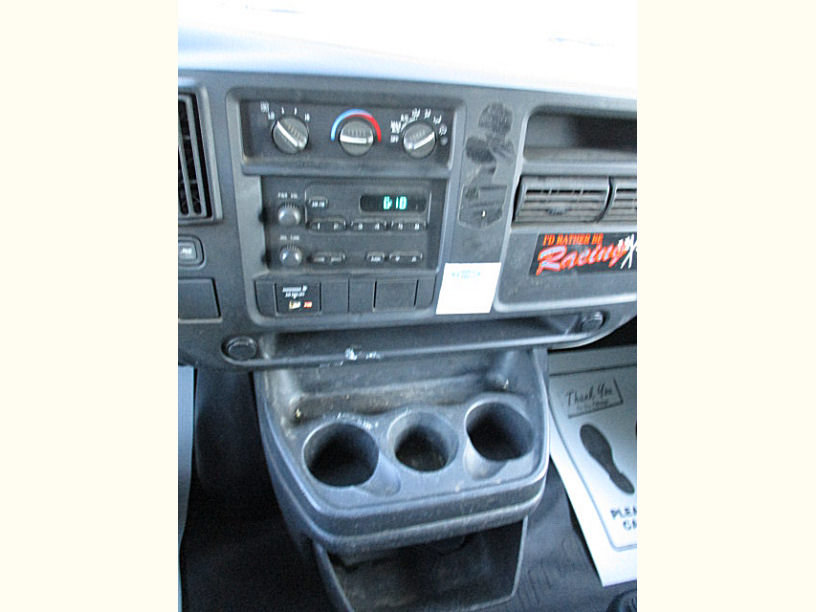 Used 2006 Chevrolet Express 2500 Extended RWD image 11