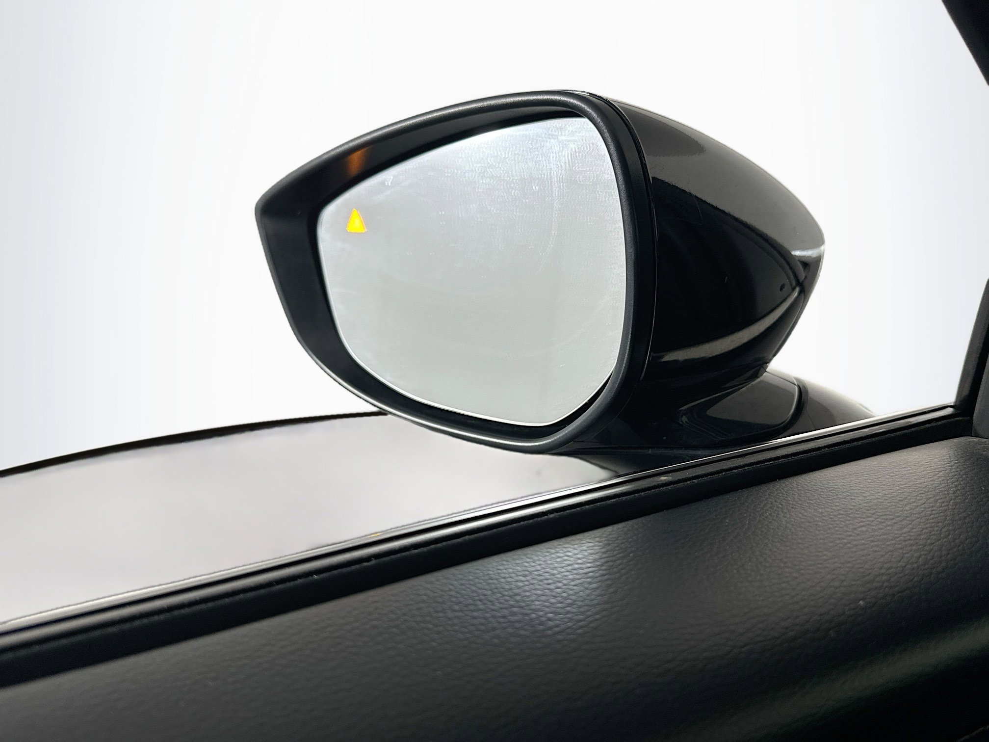 Used 2025 MAZDA CX-30 AWD 2.5 S w/ Preferred Package image 16