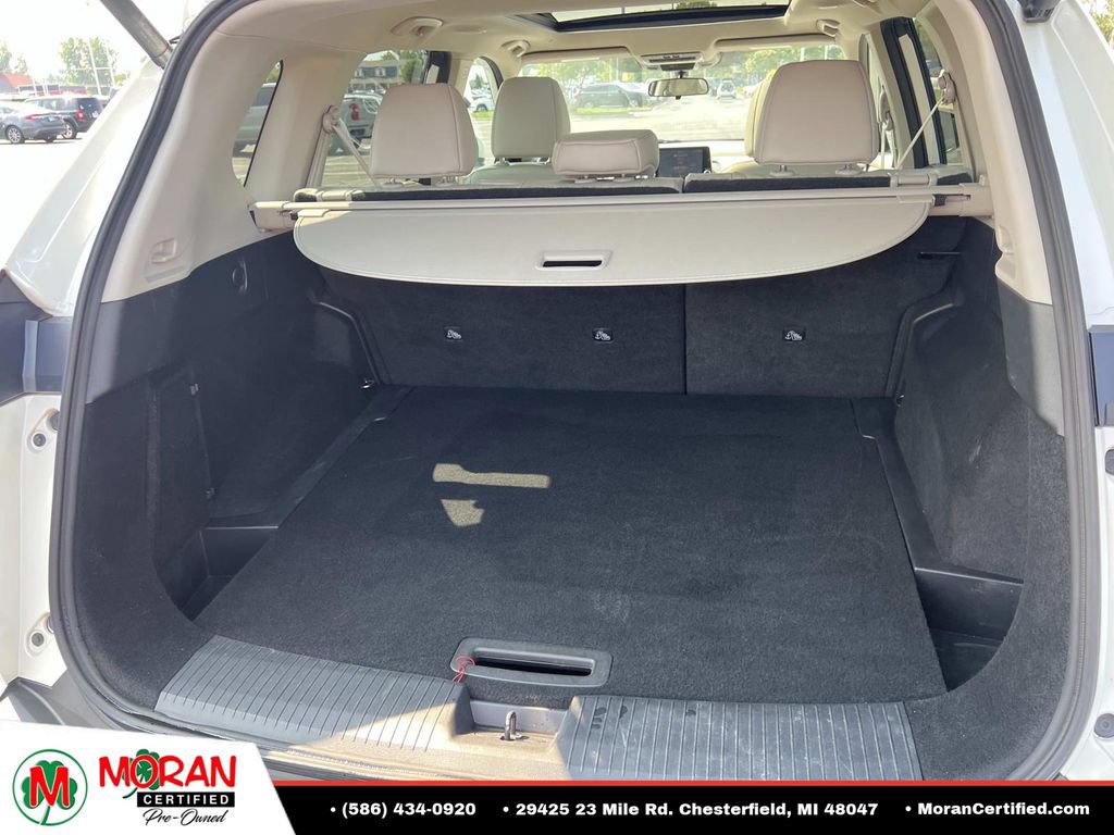Used 2021 Nissan Rogue SV AWD/4WD image 11