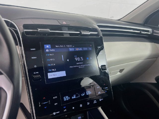 Used 2022 Hyundai Tucson SEL w/ Convenience Package FWD image 11