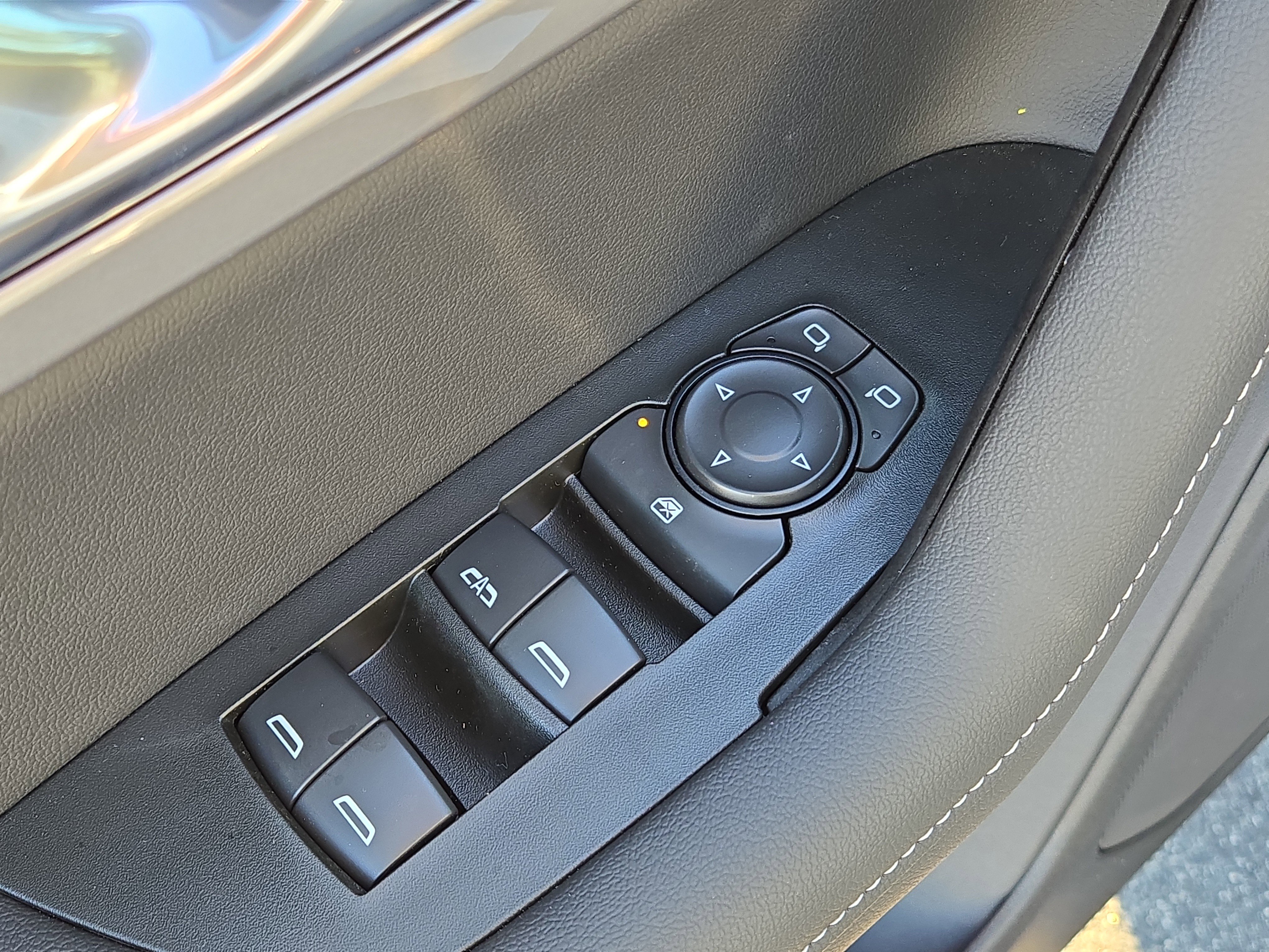 New 2026 Chevrolet Blazer LT w/ Midnight/Sport Edition image 23