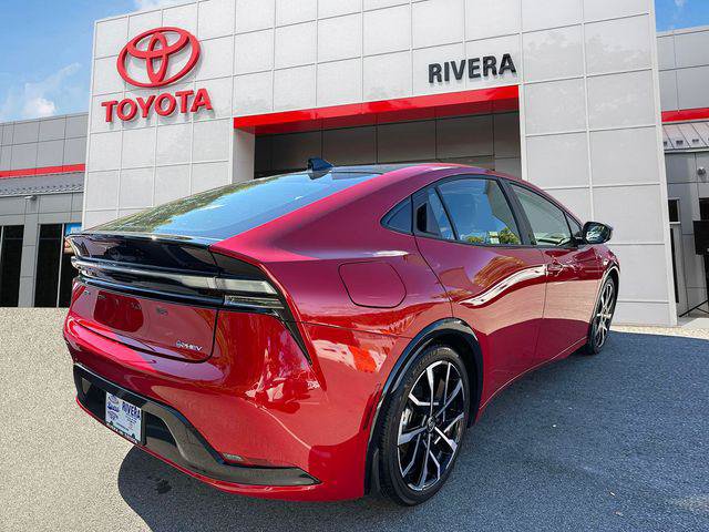 Certified 2026 Toyota Prius Plug-In Hybrid FWD image 7