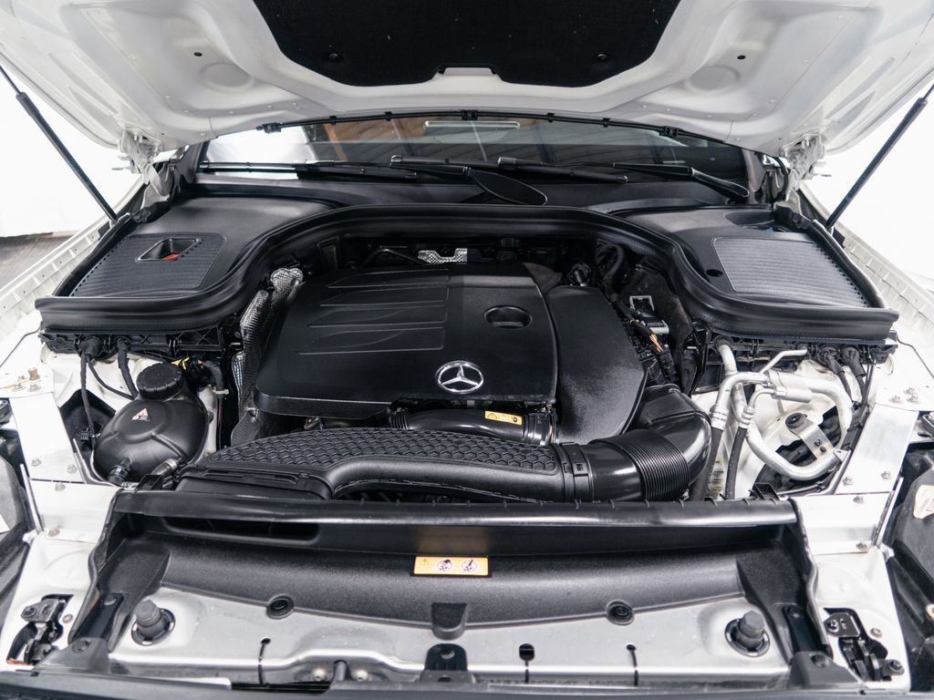 Certified 2022 Mercedes-Benz GLC 300 4MATIC Coupe image 34