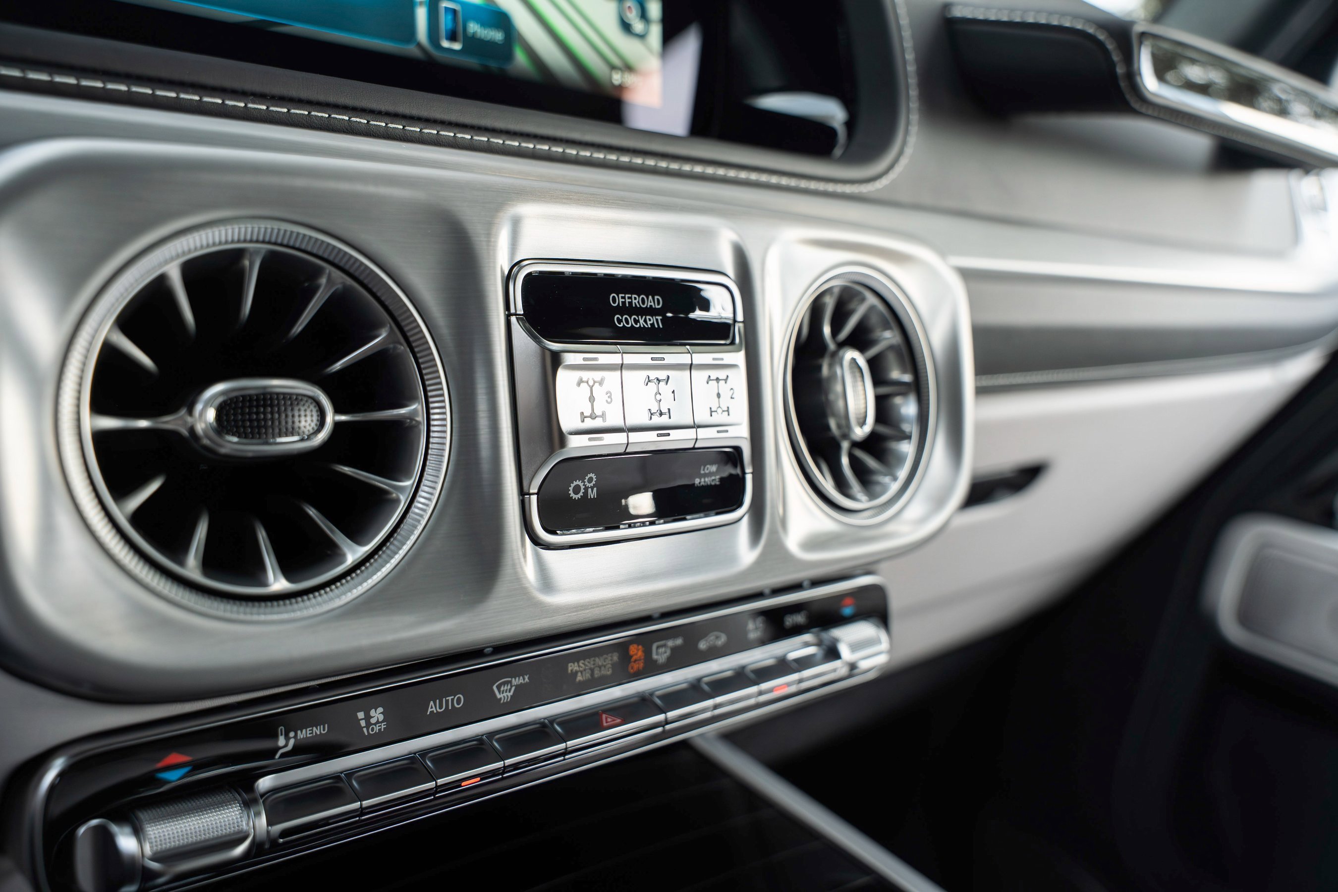 Used 2026 Mercedes-Benz G 63 AMG 4MATIC image 32