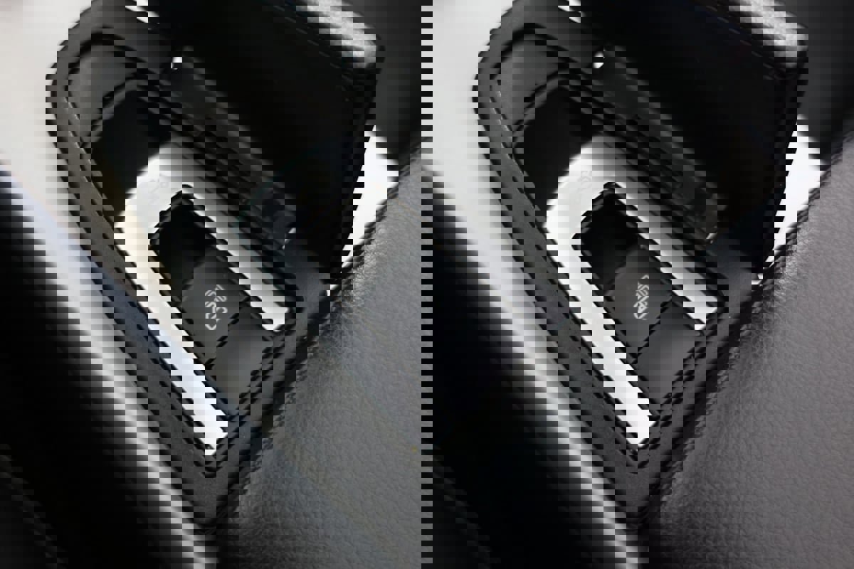 Used 2014 Mercedes-Benz SLK 250 image 28