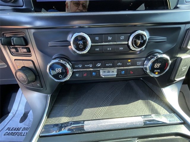 Used 2021 Ford F150 Platinum w/ Equipment Group 701A High image 23