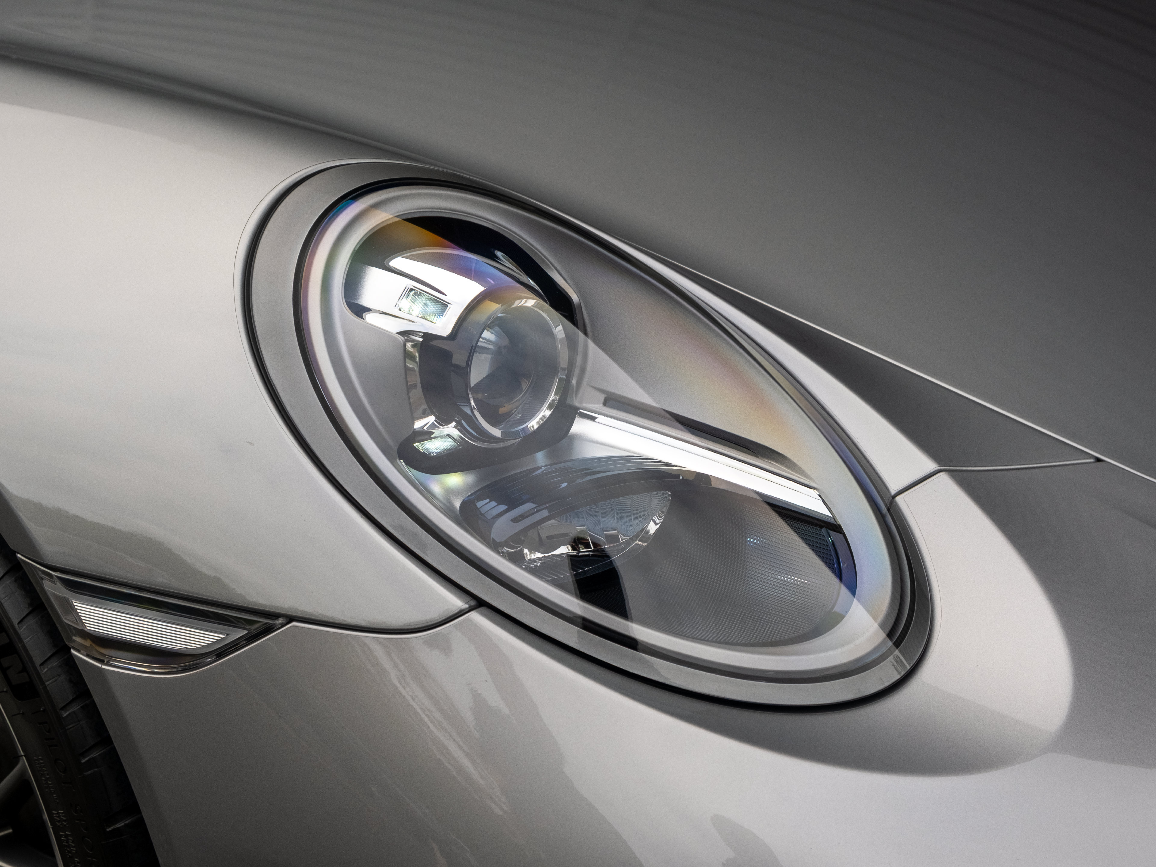 Certified 2019 Porsche 911 Carrera RWD image 16
