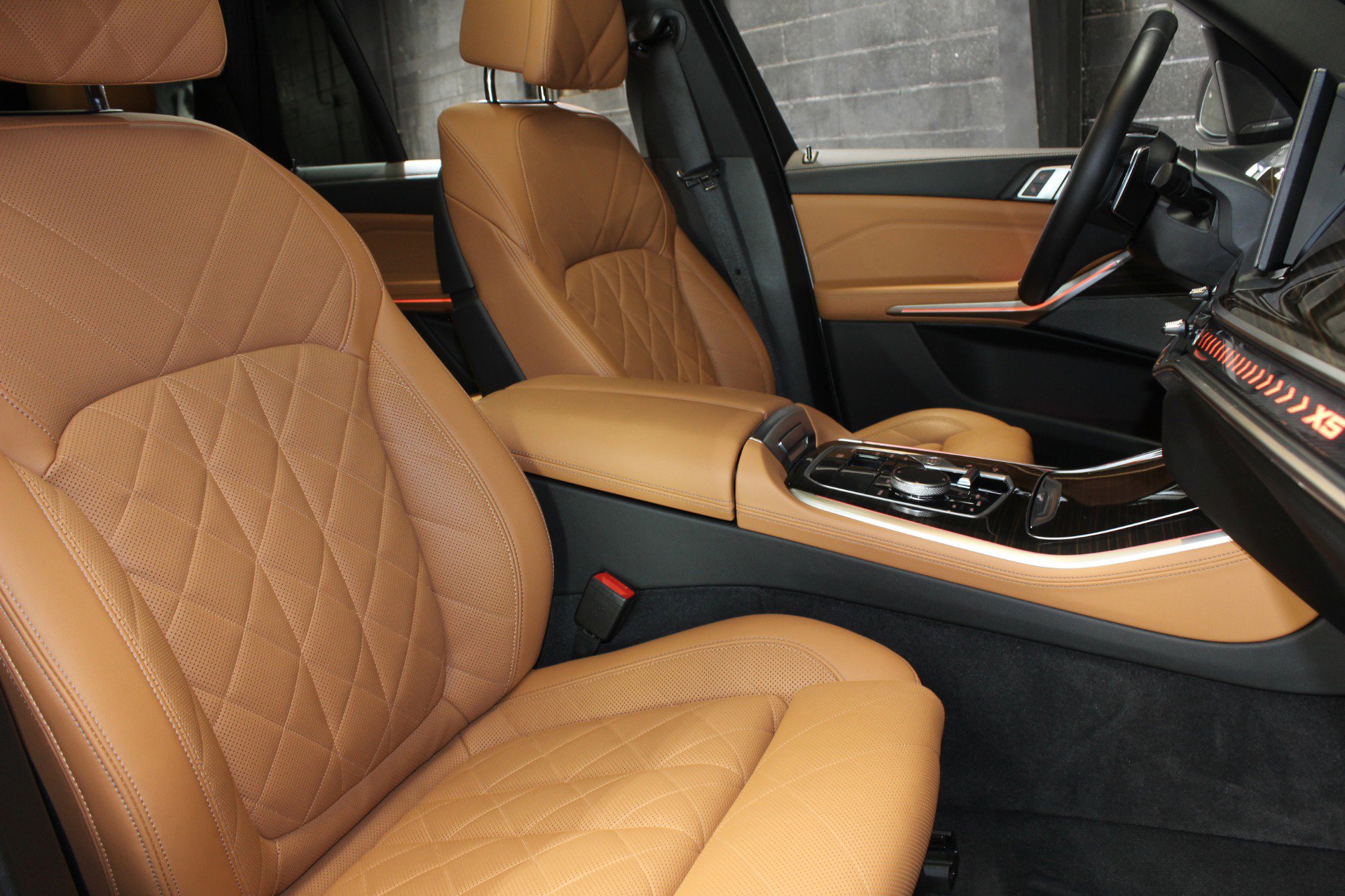 Used 2024 BMW X5 sDrive40i w/ Premium Package image 48