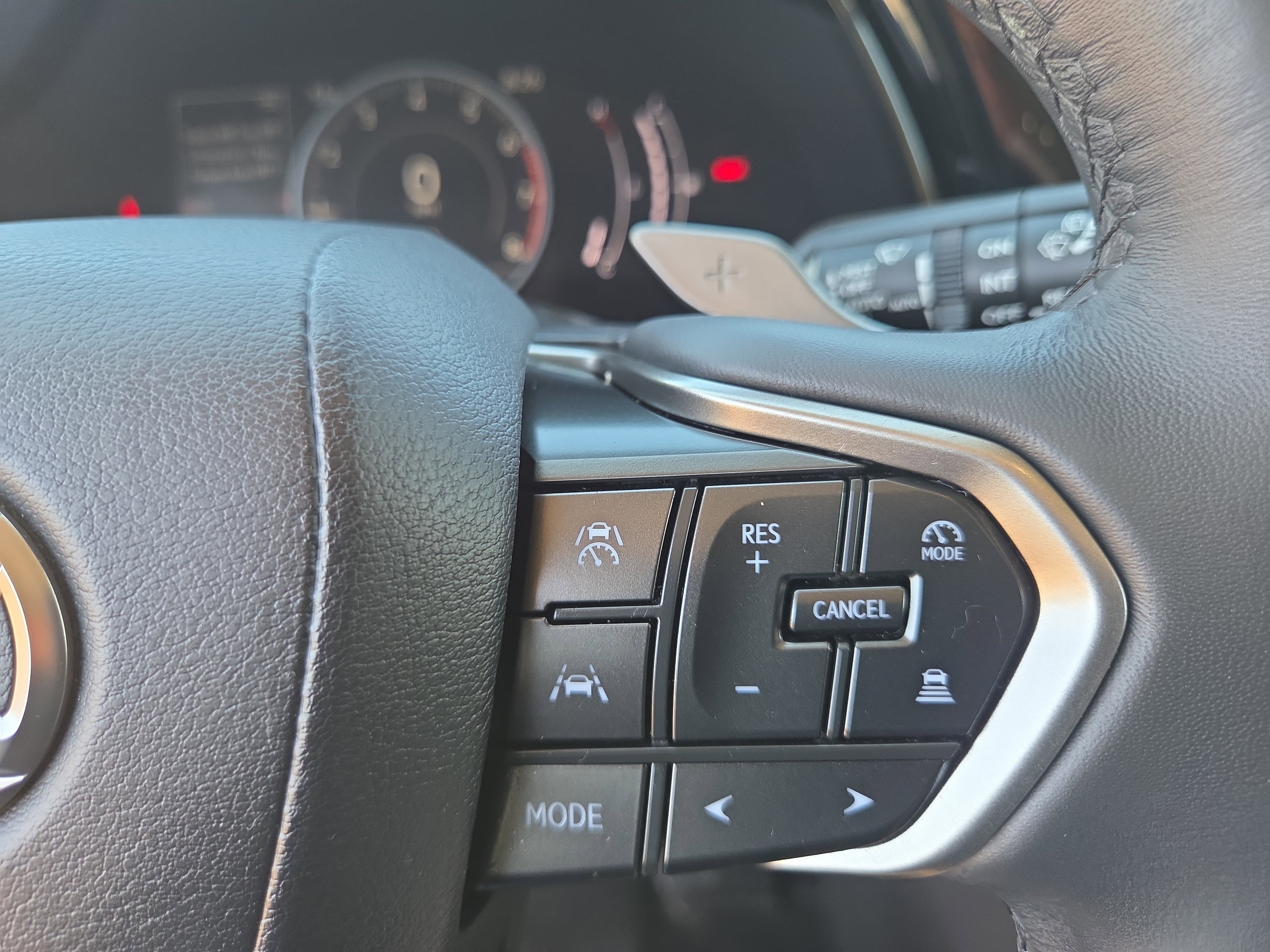 Used 2024 Lexus RX 350 Premium w/ Accessory Package (Z1) image 28