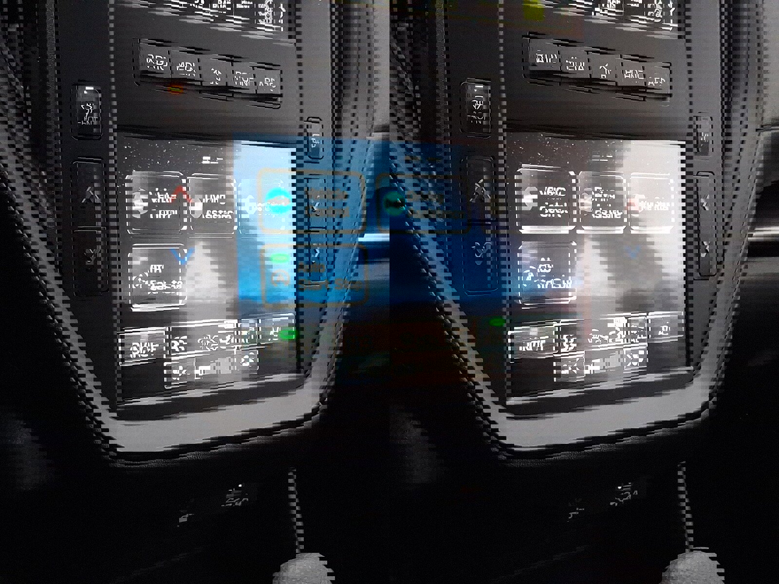 Certified 2025 Subaru Impreza 2.0i image 15