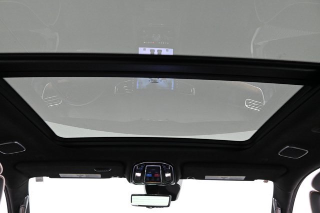 Used 2024 Jeep Grand Wagoneer L Series III image 4