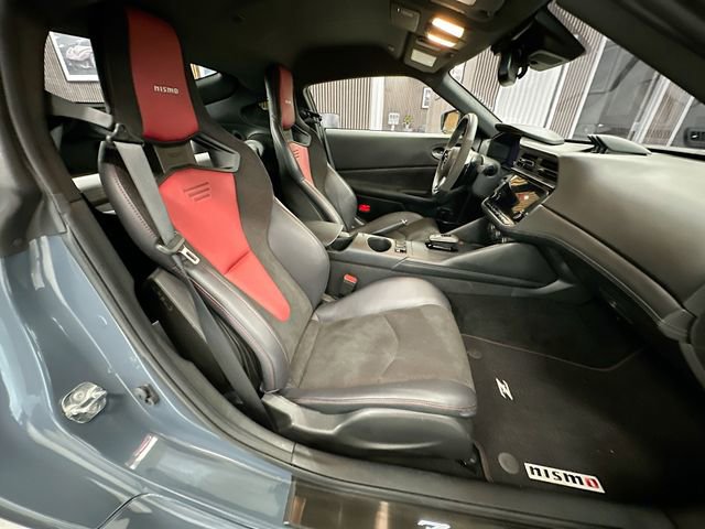 Used 2024 Nissan Z NISMO w/ Floor Mat Package RWD image 24