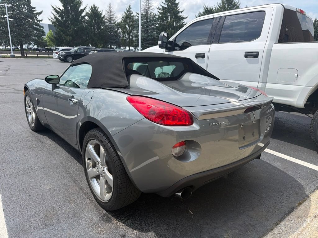 Used 2007 Pontiac Solstice GXP w/ Premium Package RWD image 2
