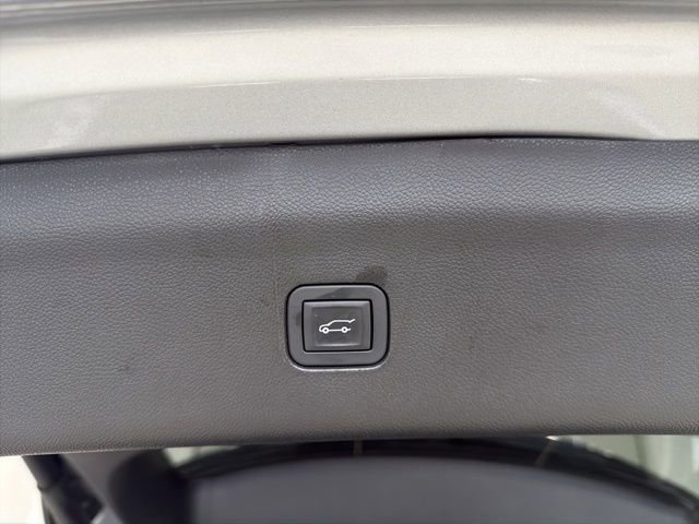 Used 2020 Buick Enclave Essence w/ Sport Touring Edition image 31