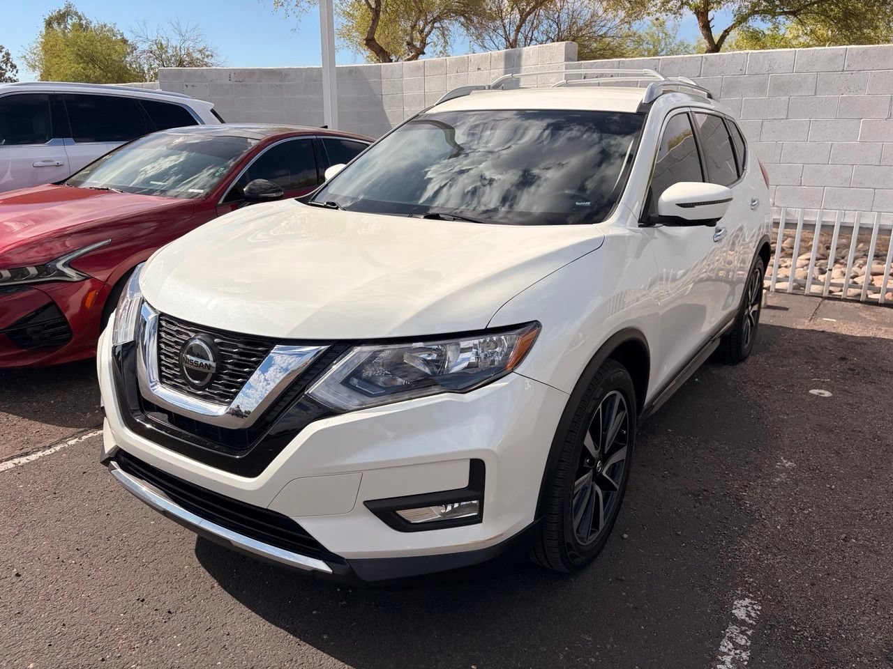Certified 2020 Nissan Rogue SL FWD image 2