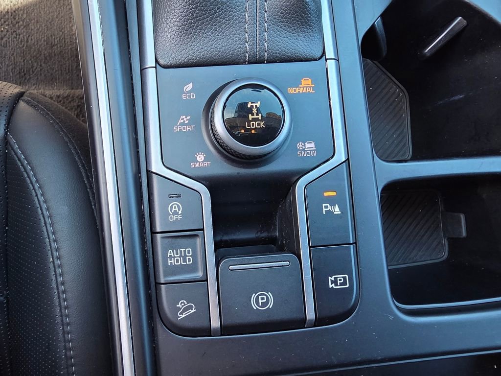 Used 2024 Kia Sorento S image 22