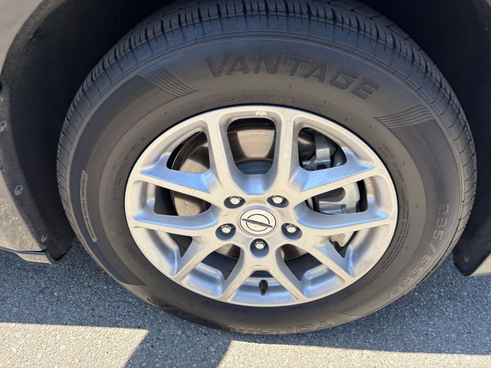 Used 2024 Chrysler Voyager LX FWD image 32