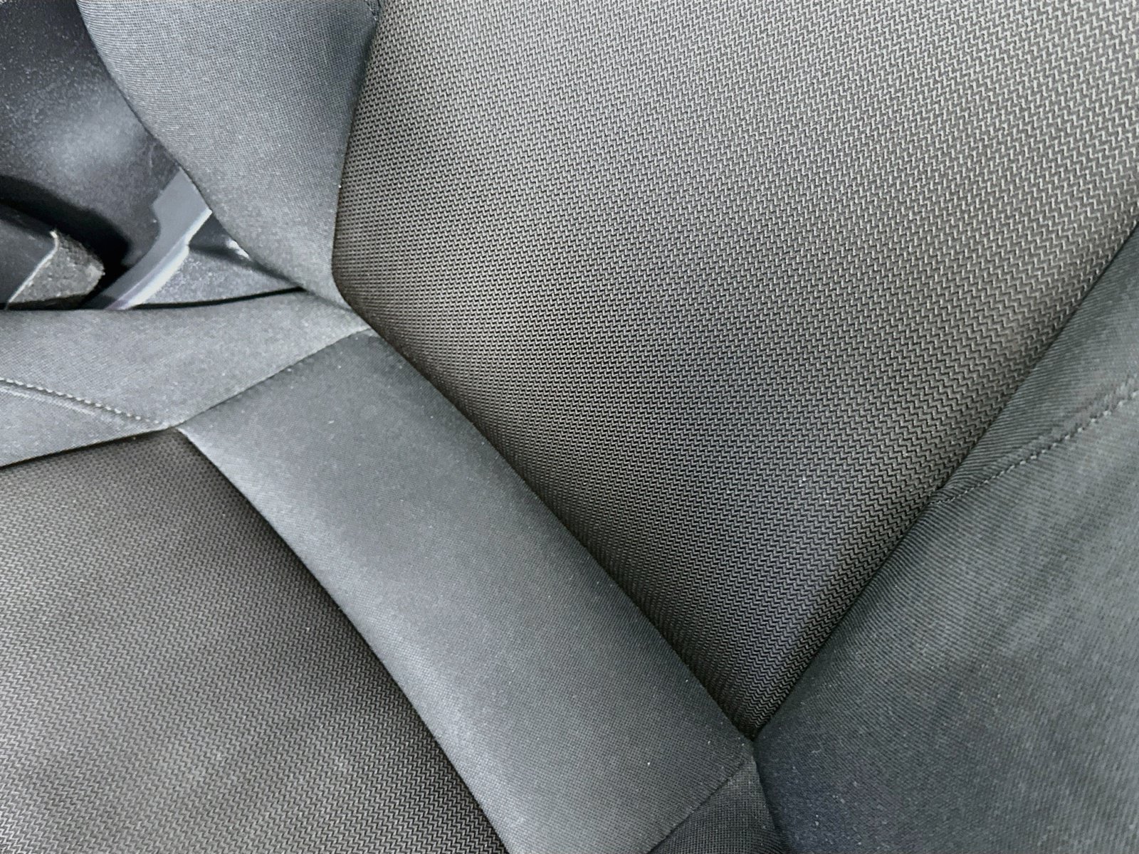 Used 2021 MAZDA MAZDA3 s FWD image 19