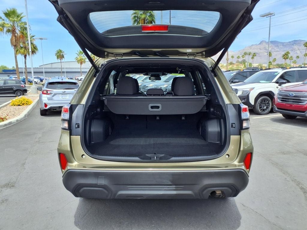 Certified 2025 Subaru Forester Premium AWD/4WD image 14