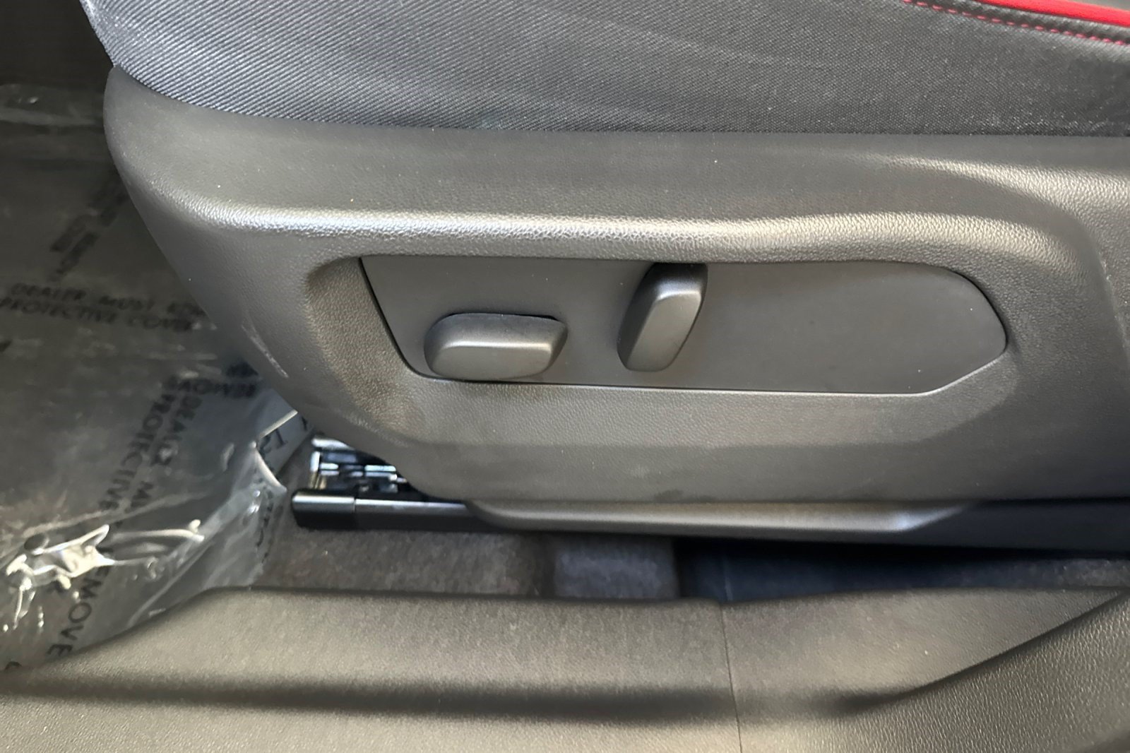 Used 2023 Buick Envision Essence w/ Sport Touring Package AWD/4WD image 14