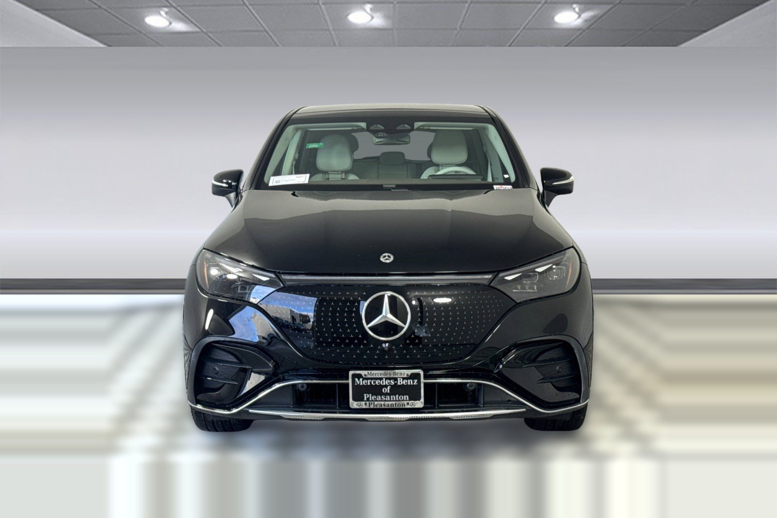 Used 2026 Mercedes-Benz EQE 320+ SUV image 5