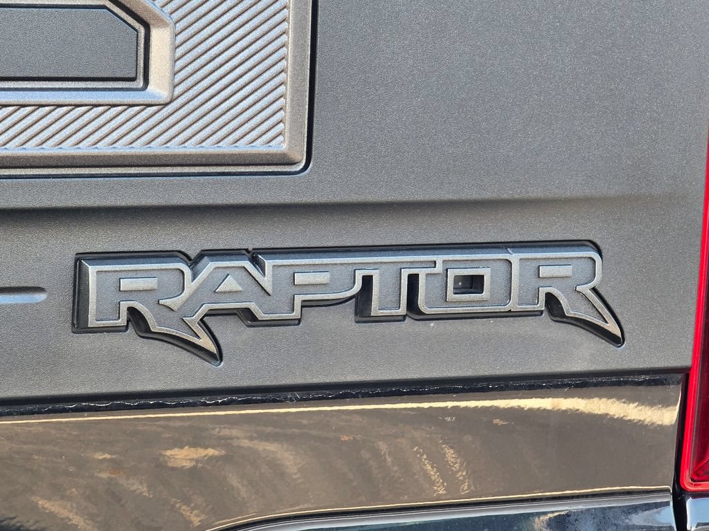 Used 2025 Ford F150 Raptor AWD/4WD image 34