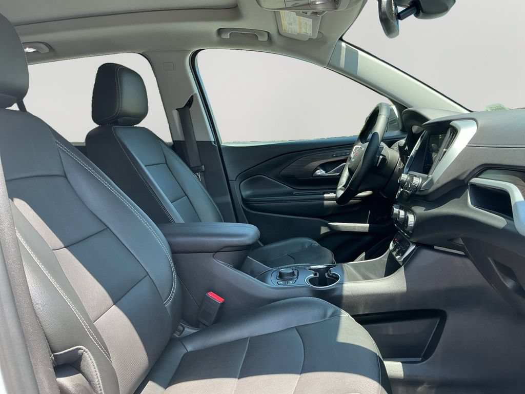 Used 2023 GMC Terrain SLT w/ Infotainment Package II AWD/4WD image 12