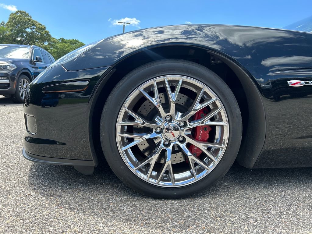 Used 2007 Chevrolet Corvette Z06 w/ Preferred Equipment Group image 6