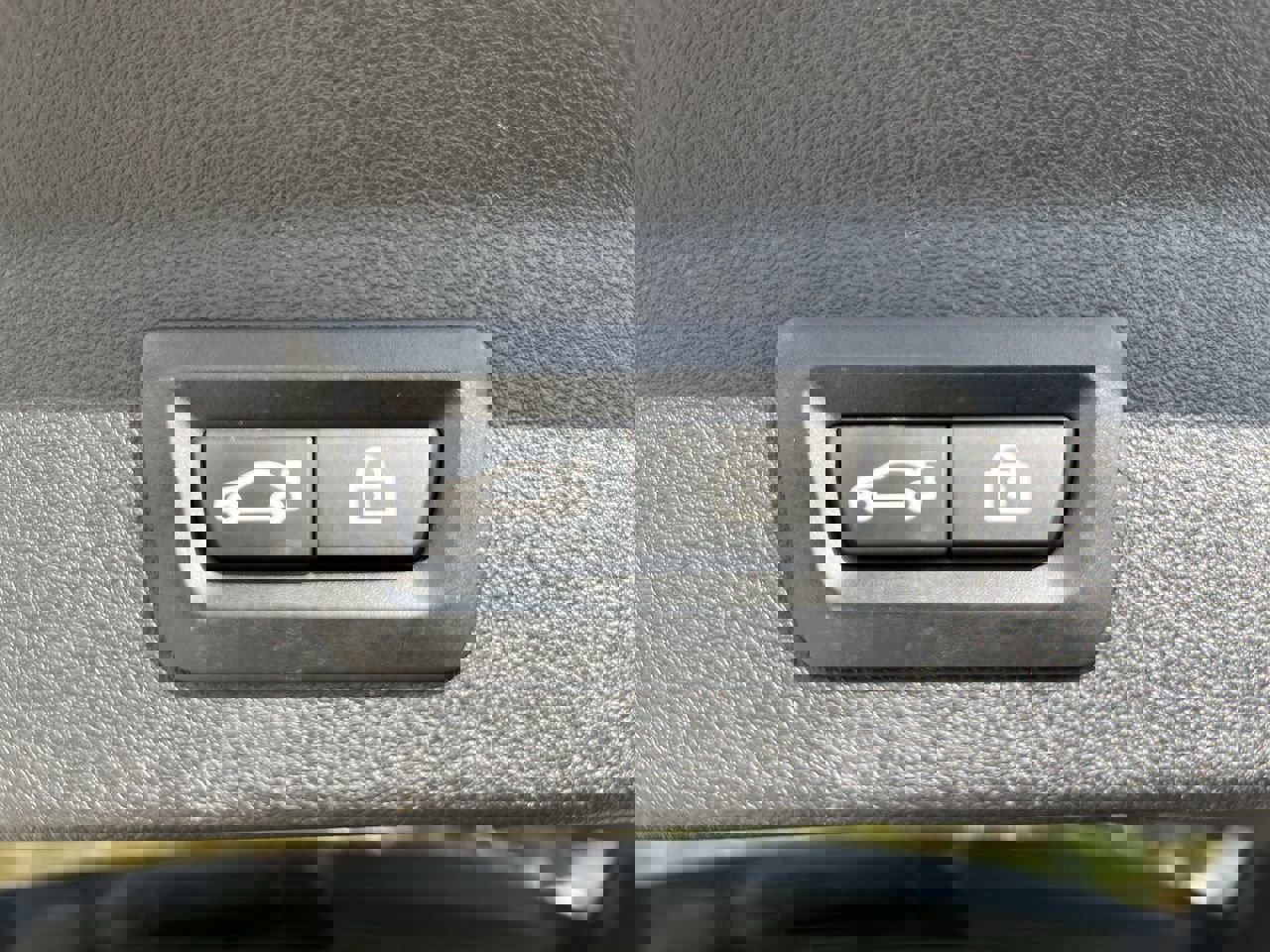 Used 2021 BMW X3 xDrive30e w/ Executive Package image 33