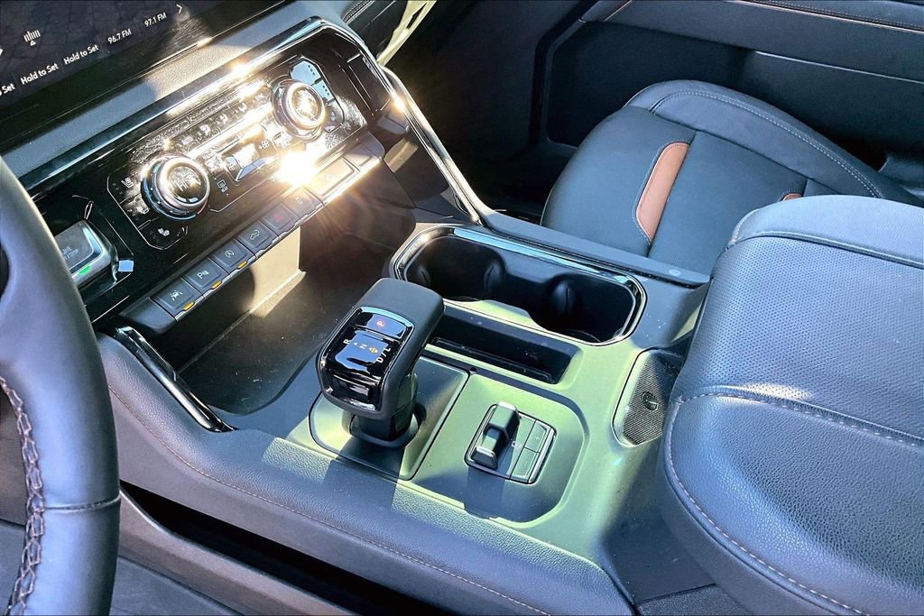 Used 2025 GMC Sierra 1500 AT4 w/ AT4 Premium Package image 17